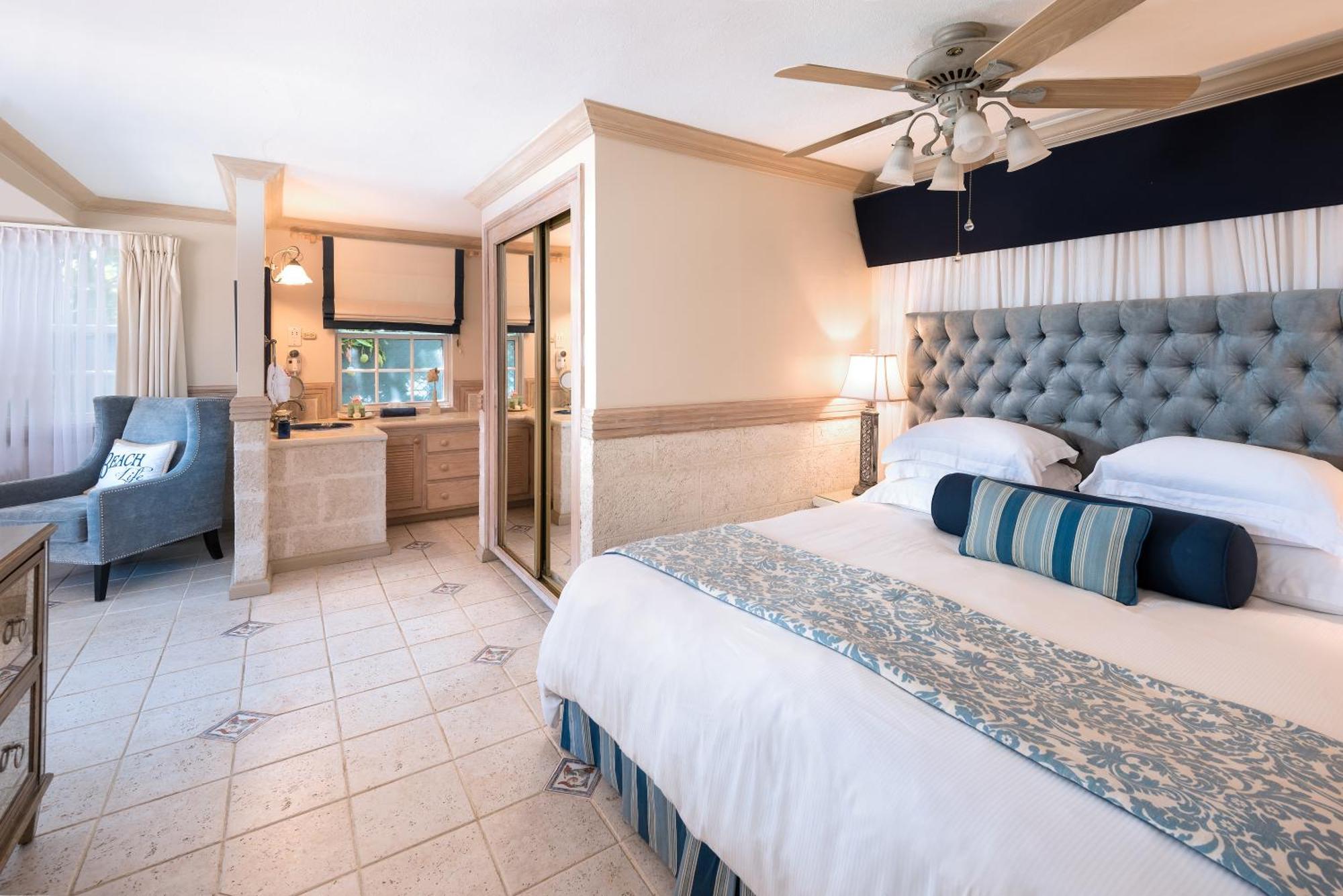Little Arches Boutique Hotel - Adults Only Oistins エクステリア 写真